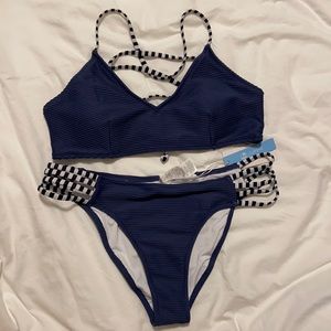 Cupshe navy athletic bikini